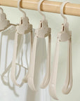 non-slip folding seamless hanger