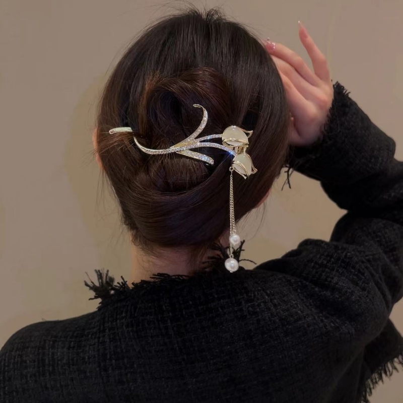 Luxury Tulip Flower Tassel Hairpin