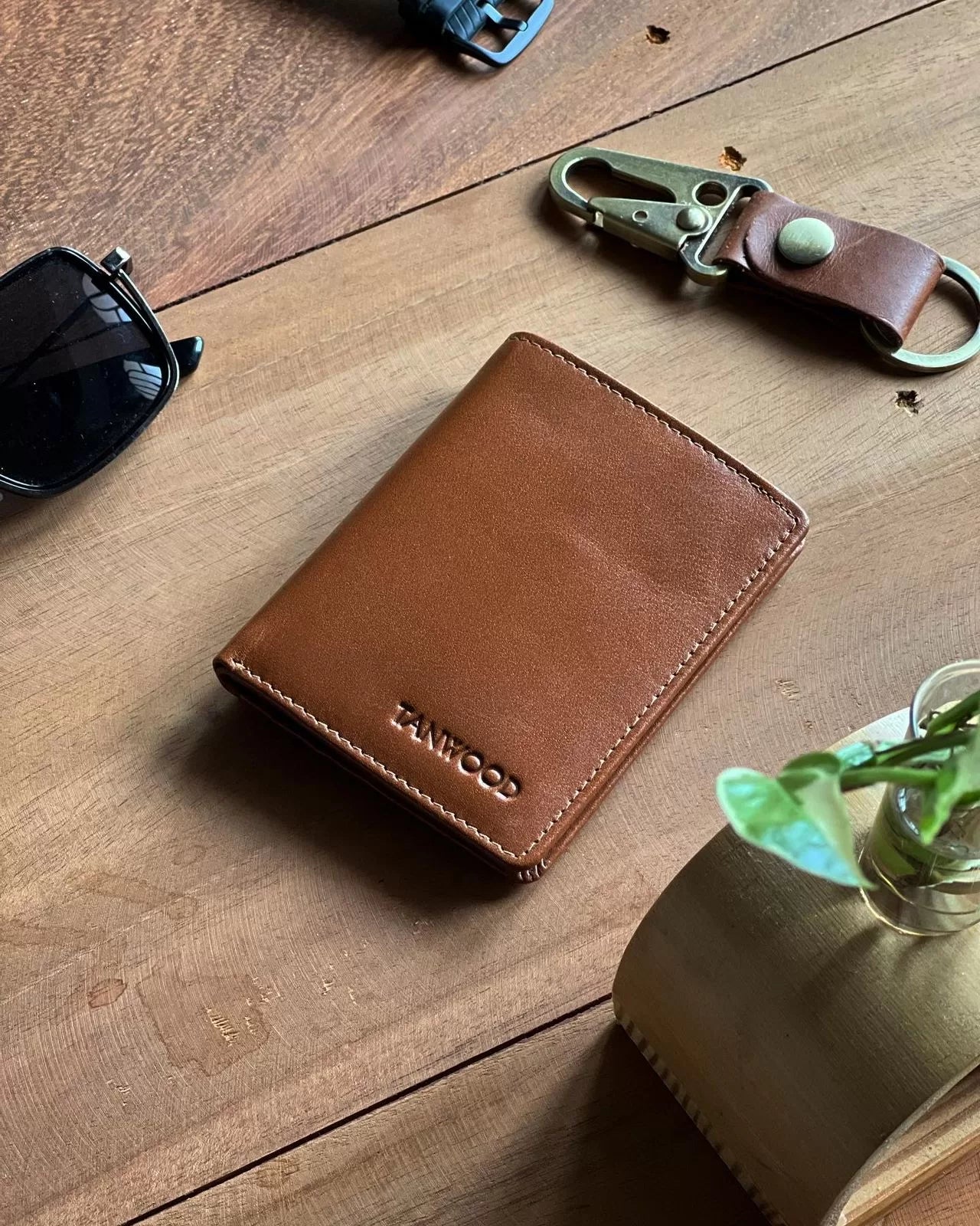 Pure Leather Magnetic Slim wallet