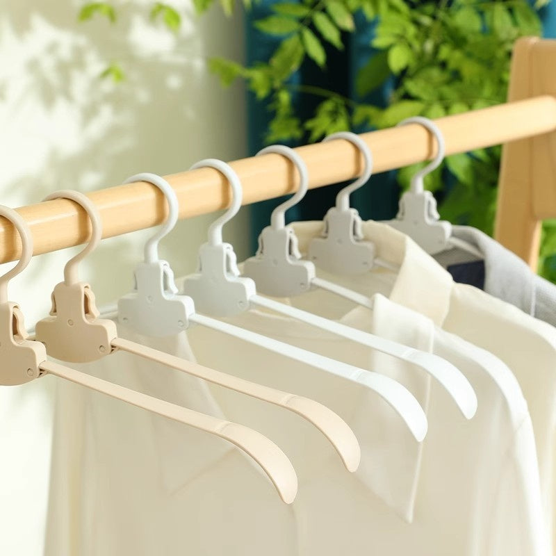 non-slip folding seamless hanger